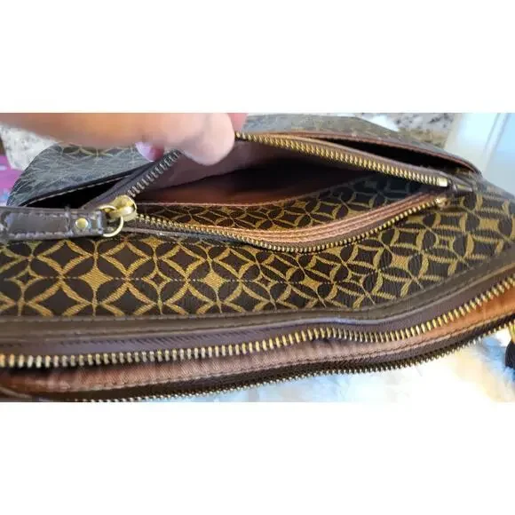 Fossil Leather Crossbody Bag with adjustable strap in Brown Leather